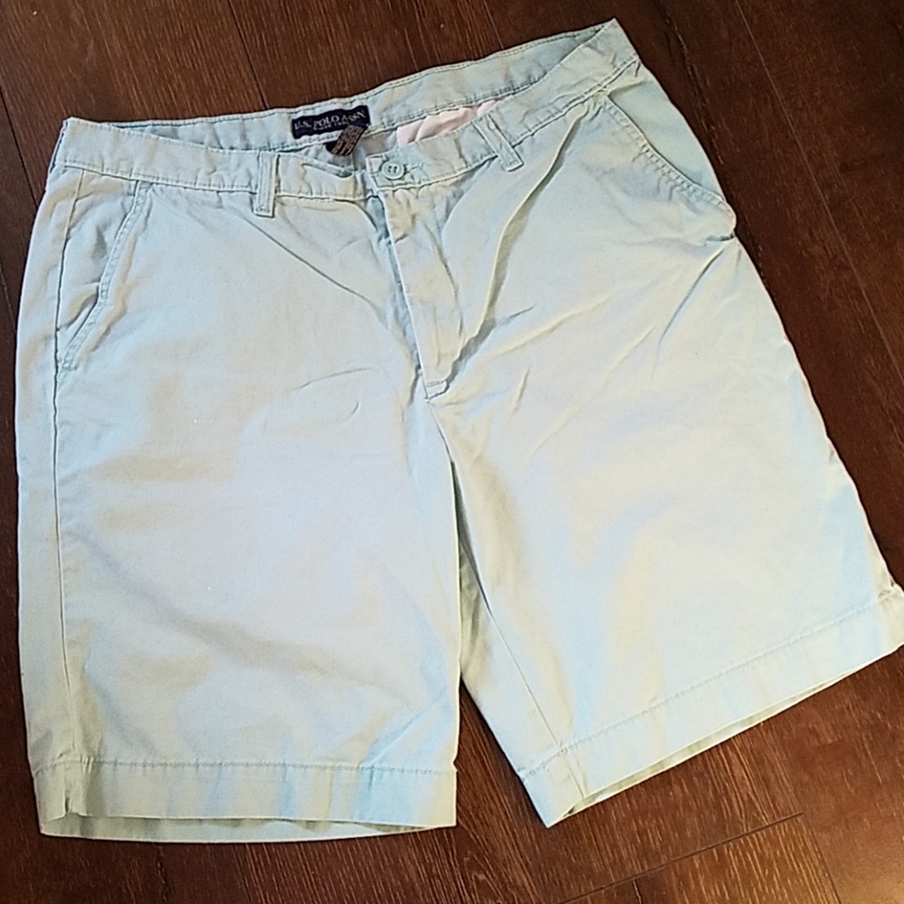 U.S. Polo Assn. Light Blue Men's Shorts size 38